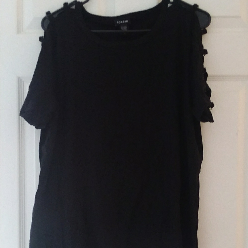 Torrid shirt